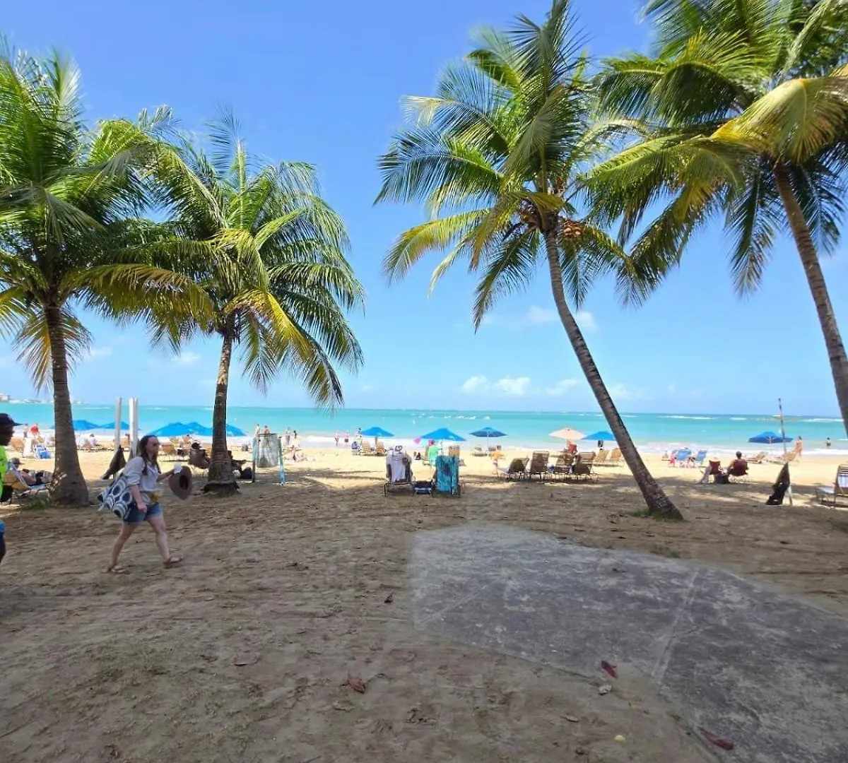 Steps From The Beach - Dining & Nightlife Nearby San Juan Apartment