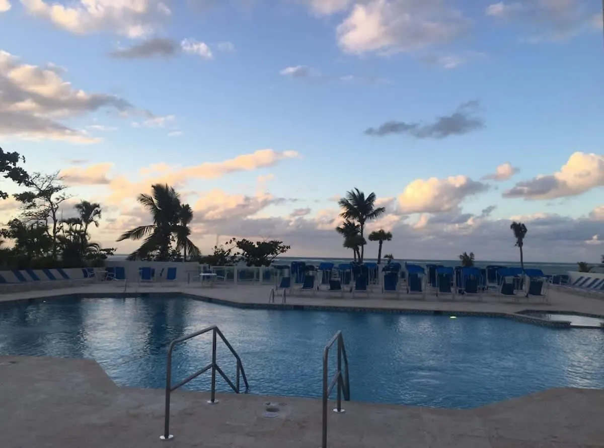 Steps From The Beach - Dining & Nightlife Nearby San Juan Portoriko